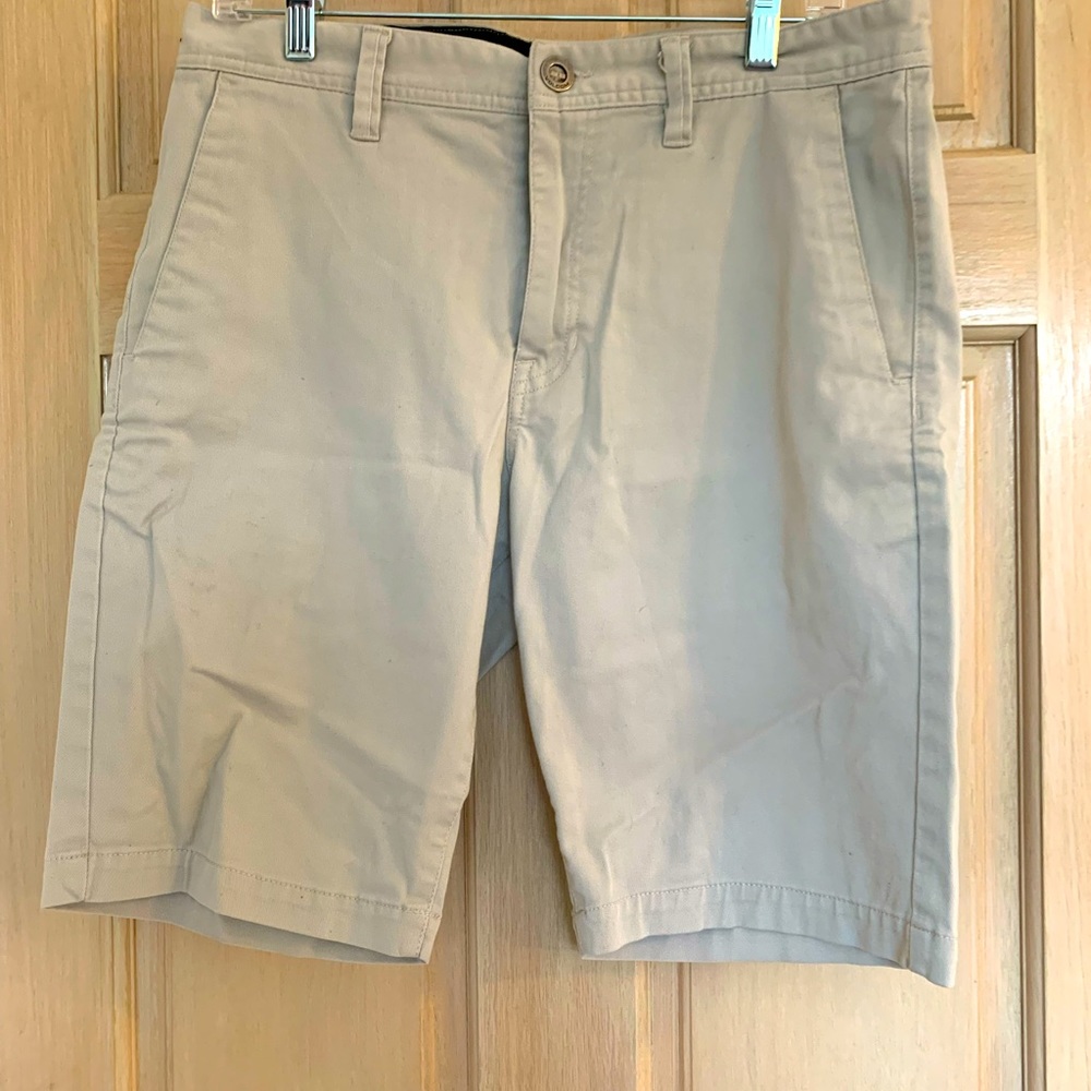 Men’s Volcom Khaki Shorts